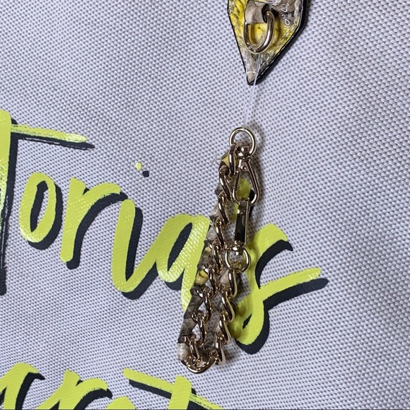 Victoria Secrets Tote Weekender Bag - Picture 4 of 9